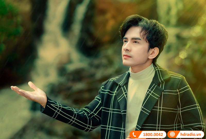 Ca sĩ Đan Trường