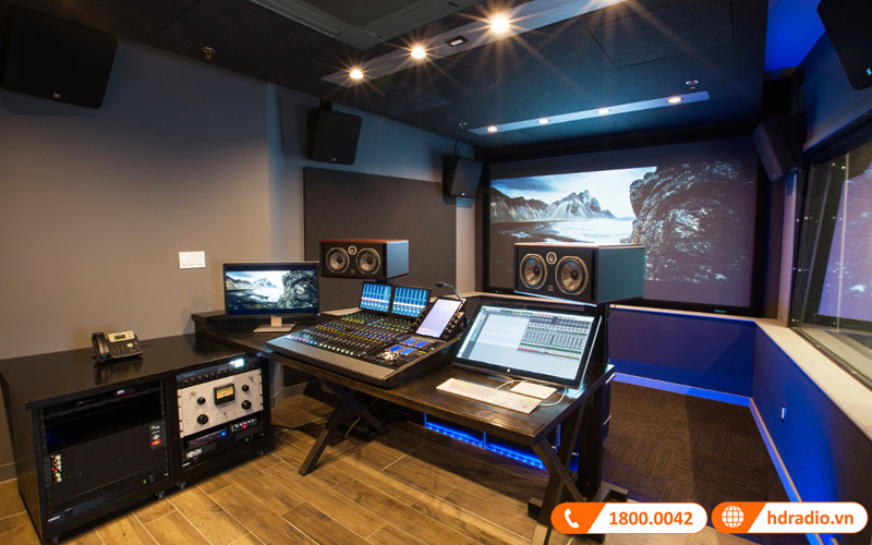 loa monitor là gì? 7 điều bạn cần biết về loa