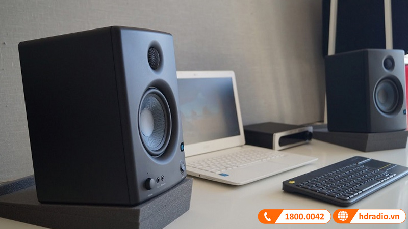 loa monitor là gì? 7 điều bạn cần biết về loa