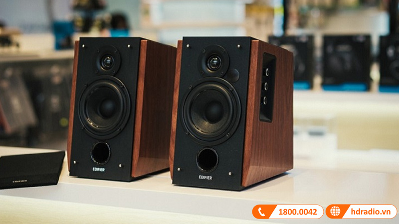 loa monitor là gì? 7 điều bạn cần biết về loa