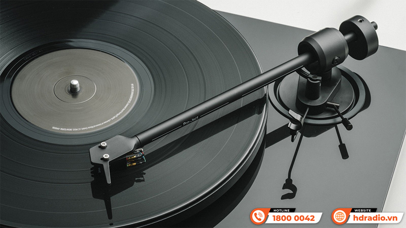 Pro-Ject trình làng mâm đĩa than mang tên E1.2