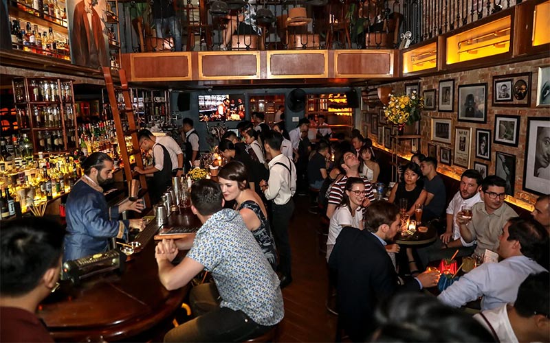 Pub là gì? Pub và Bar khác nhau như thế nào?