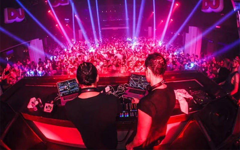 Pub là gì? Pub và Bar khác nhau như thế nào?