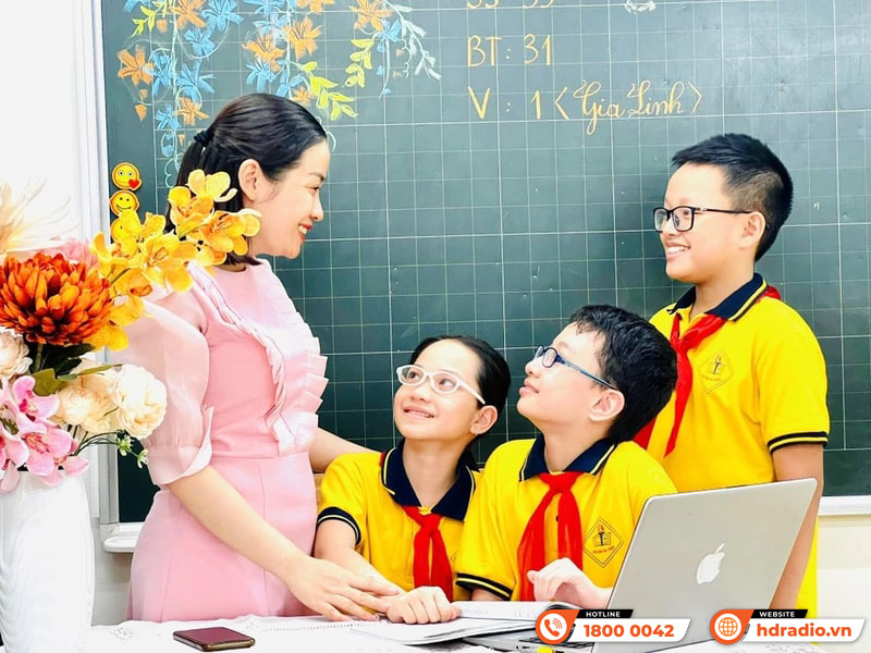 Những Món Quà Ý Nghĩa Cho Thầy Cô Trong Ngày 20/11