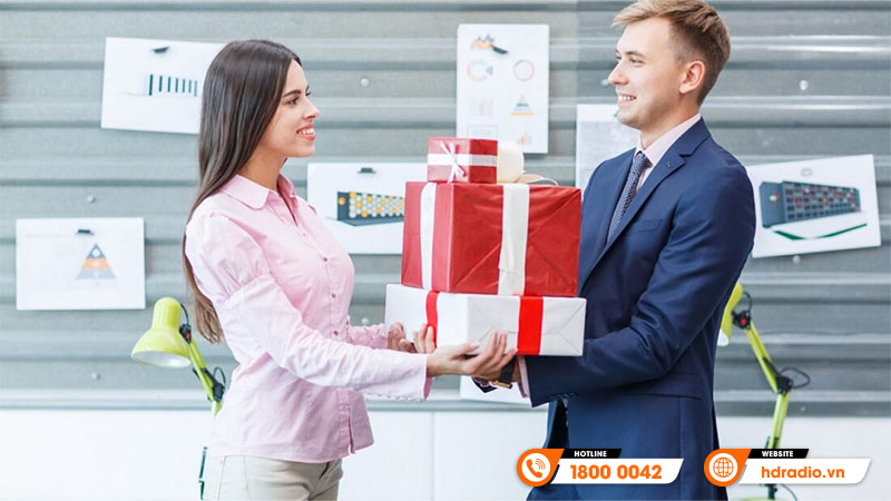 Món quà tặng Tết phù hợp với đối tượng
