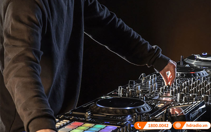 Ý nghĩa của các nút trên bàn DJ Ý nghĩa của các nút trên bàn DJ