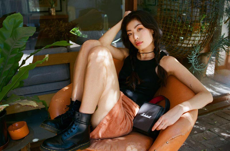 Chill cùng âm nhạc với loa Bluetooth