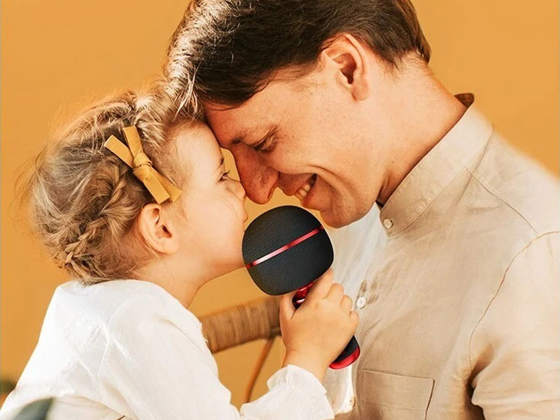 Hat karaoke tren TV khong can amply