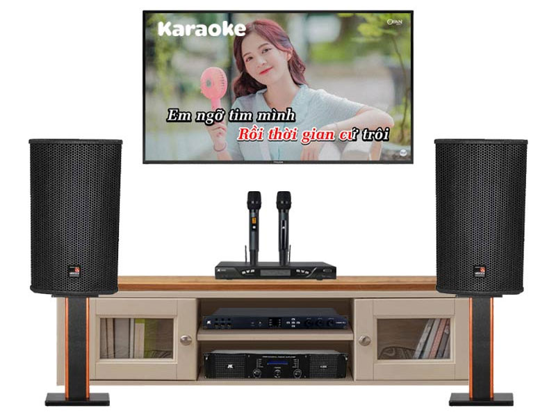 Hat karaoke tren TV khong can amply