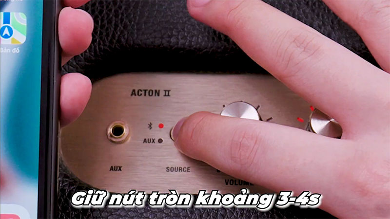 giữ nút kết nối từ 2 đến 5 giây