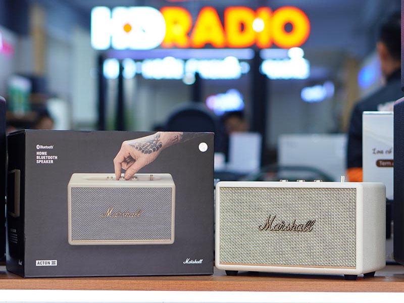 loa Marshall chinh hang tai HDRadio