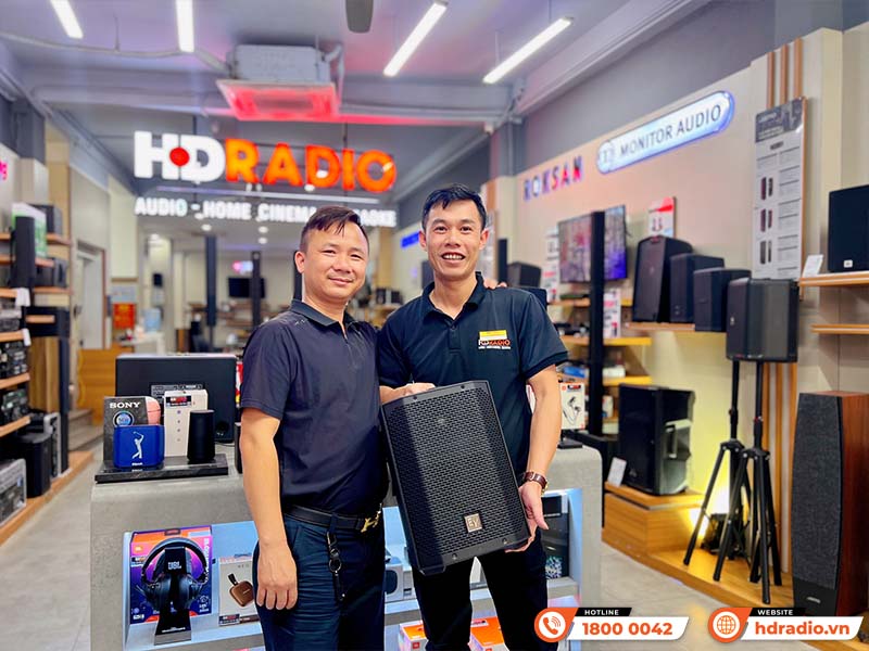 hình ảnh thực tế khách hàng mua sản phẩm Loa Electro-Voice chính hãng tại HDRadio