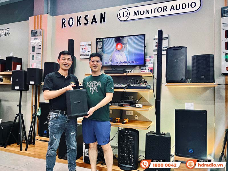 hình ảnh thực tế khách hàng mua sản phẩm Loa Bose chính hãng tại HDRadio