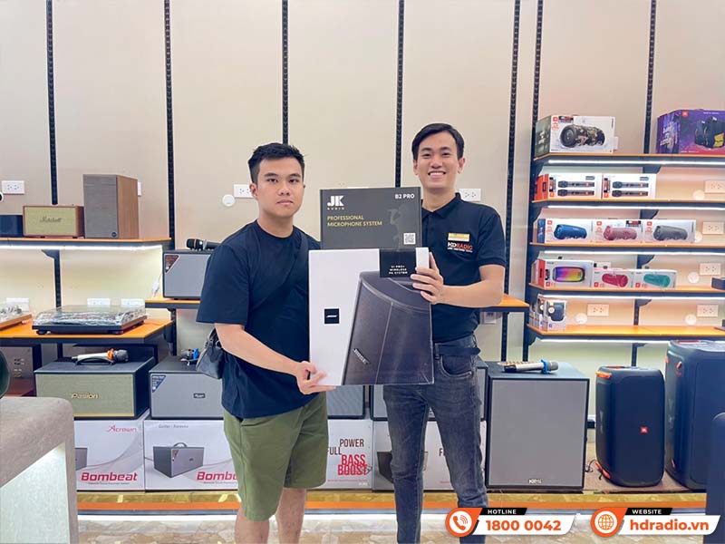 hình ảnh thực tế khách hàng mua sản phẩm Loa Bose chính hãng tại HDRadio
