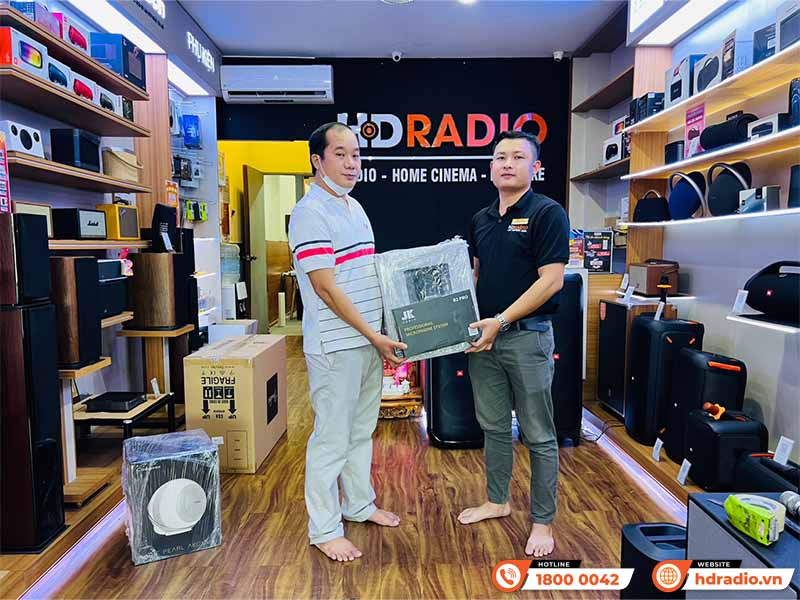 hình ảnh thực tế khách hàng mua sản phẩm Loa Bose chính hãng tại HDRadio