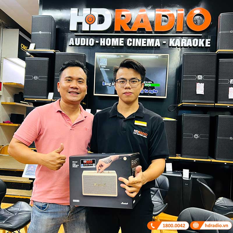 Khách hàng mua sắm Loa Marshall chính hãng ASH tại HDRadio