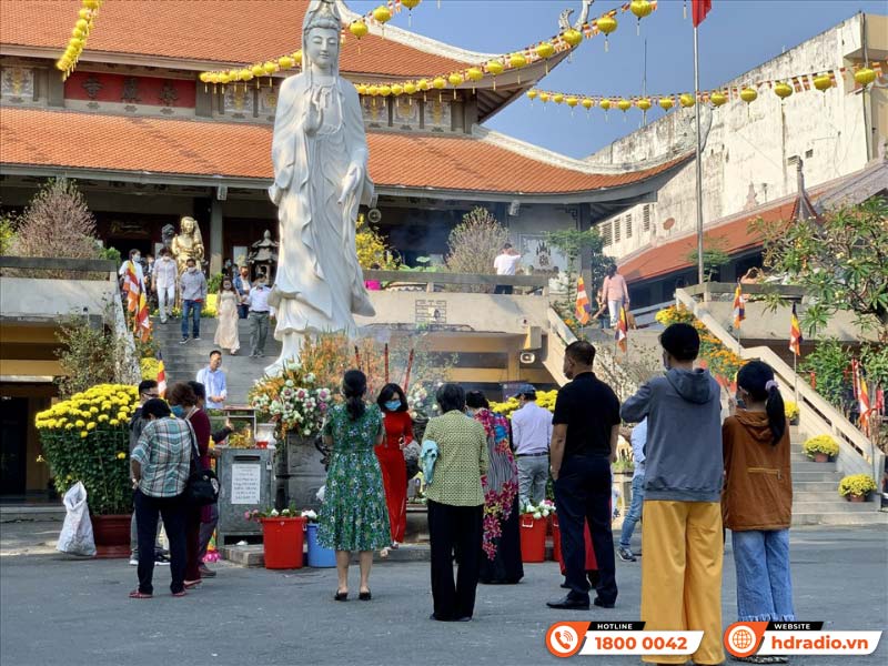 Có nên mua thiết bị âm thanh trong tháng cô hồn không