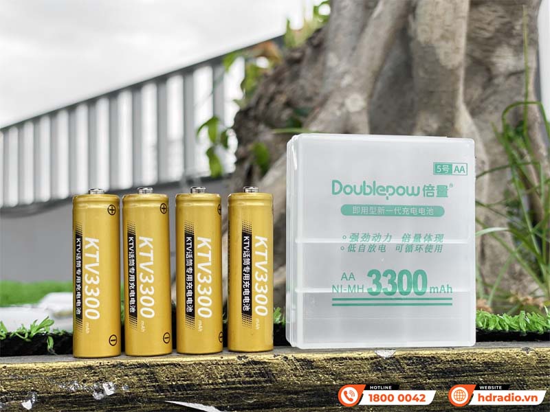 Có nên dùng pin sạc cho micro không dây