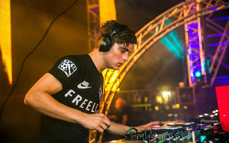 Tai nghe DJ chuyen nghiep can phai co