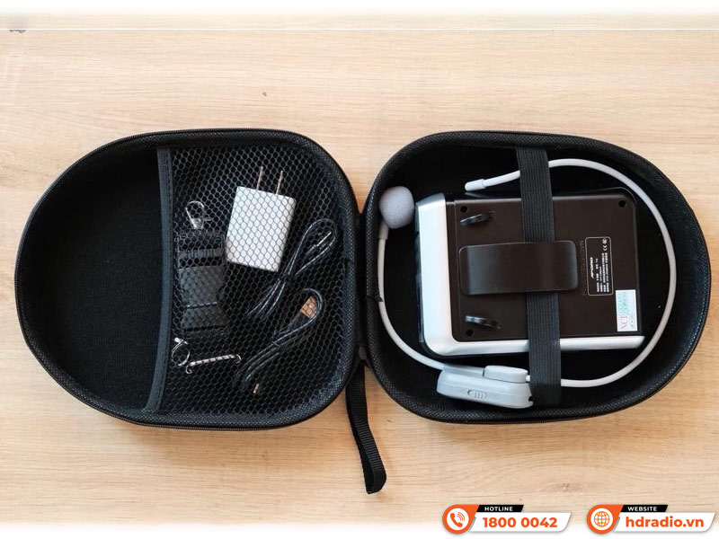 tui-dung-may-tro-giang