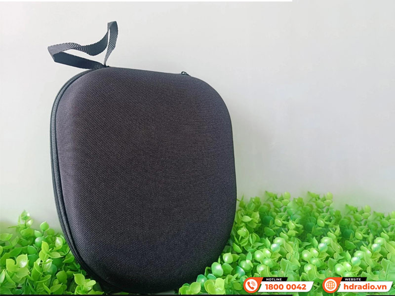 tui-dung-may-tro-giang