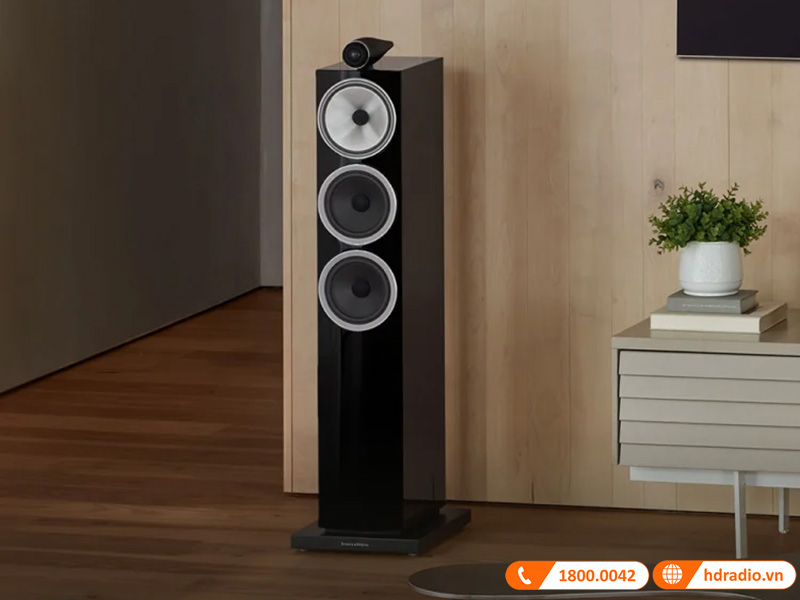 Loa Bowers & Wilkins 703 S3 Loa Bowers & Wilkins 703 S3